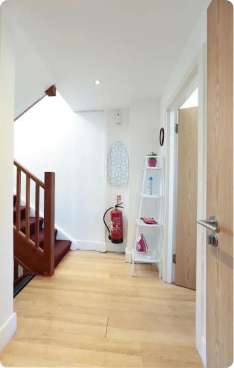 Lovely Private Bedrooms In Euston, Central ลอนดอน ภายนอก รูปภาพ
